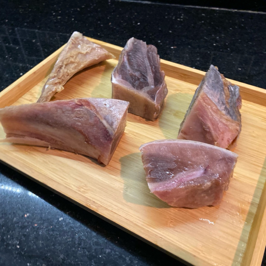 

Tuna Kama / Potongan Bagian Rahang Pipi Tuna Premium Frozen Nokamarine (500 gram)