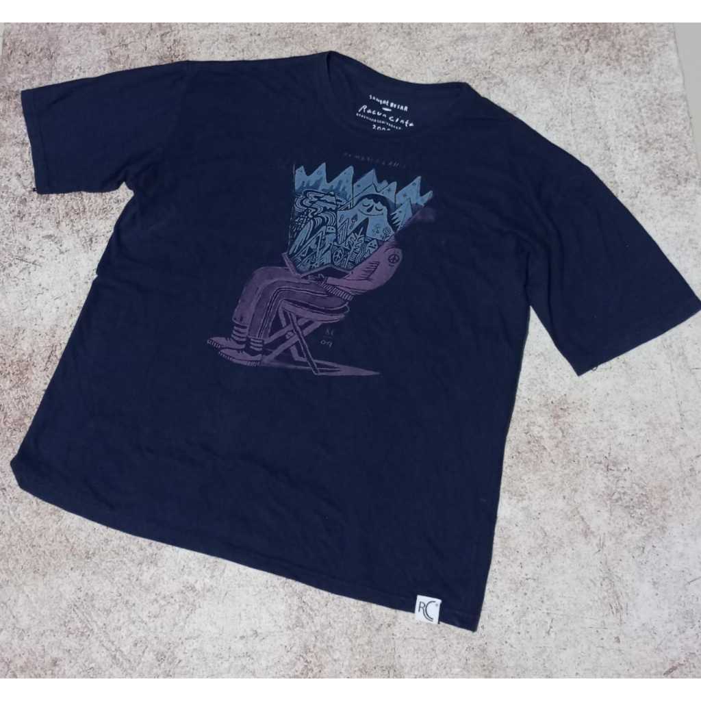 Kaos RACUN CINTA (preloved) Size fit to XL