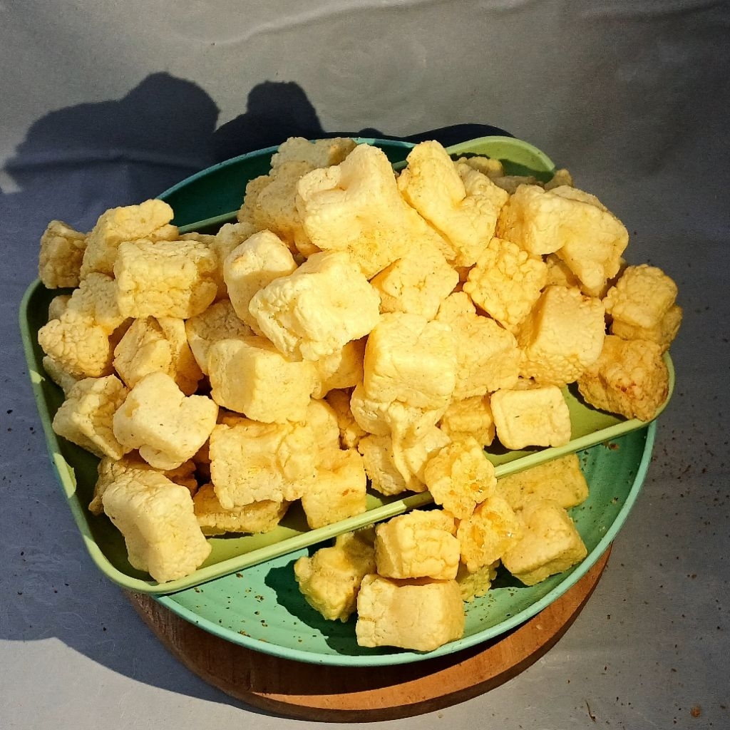 

Kerupuk Kotak 250gr – Asin Gurih, Cocok untuk Makan atau Ngemil