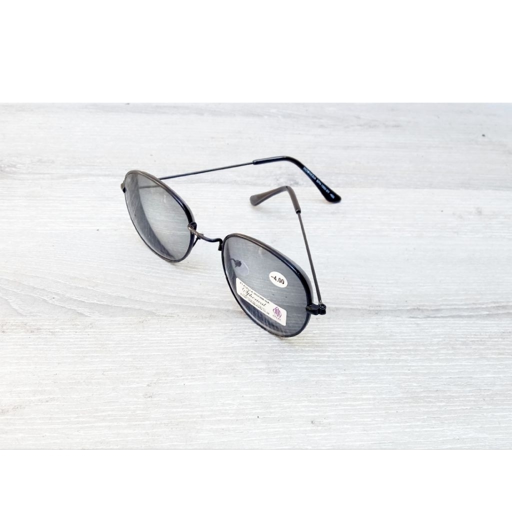 kacamata minus warna ,kacamata minus besi,kacamata minus bulat,kacamata rabun jauh