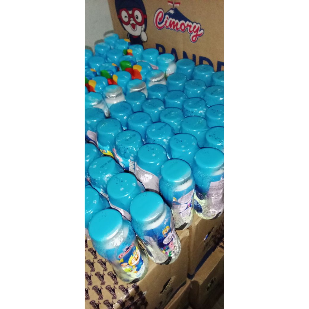 

CIMORY MINI YOGURT DRINK 375 ml. PERKARTON ISI 20 BANNED. STRAWBERRY BLUEBERRY MIX
