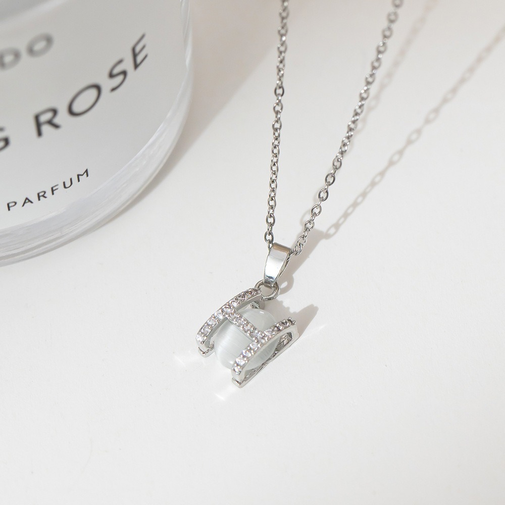 Kalung Titanium Warna Silver Wanita H Batu Giok Putih PTK-91