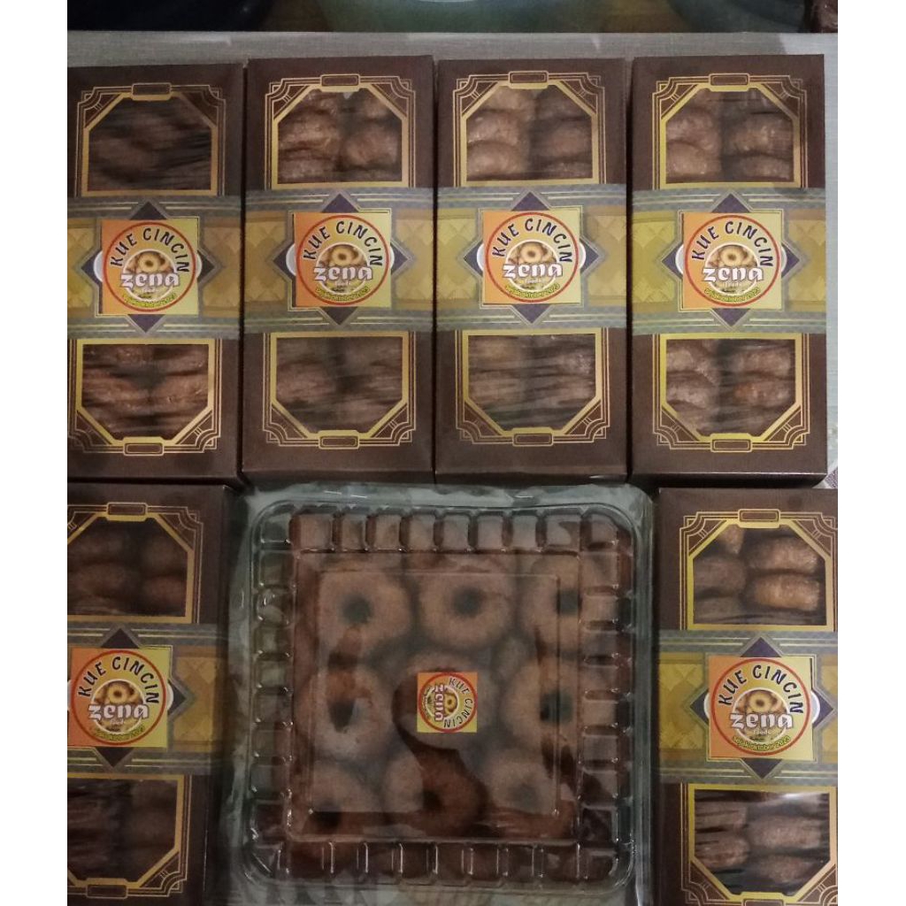 

Kue Cincin Oleh oleh Khas Betawi