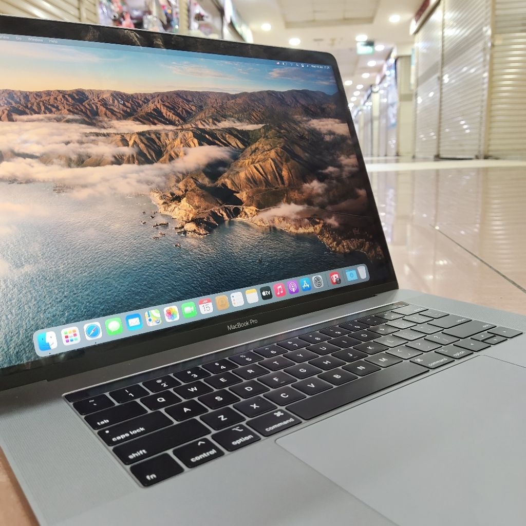 MACBOOK PRO 2018 A1990 | CORE I9 | RAM 32GB | SSD TB | TOUCHBAR MULUS MURAH BERGARANSI