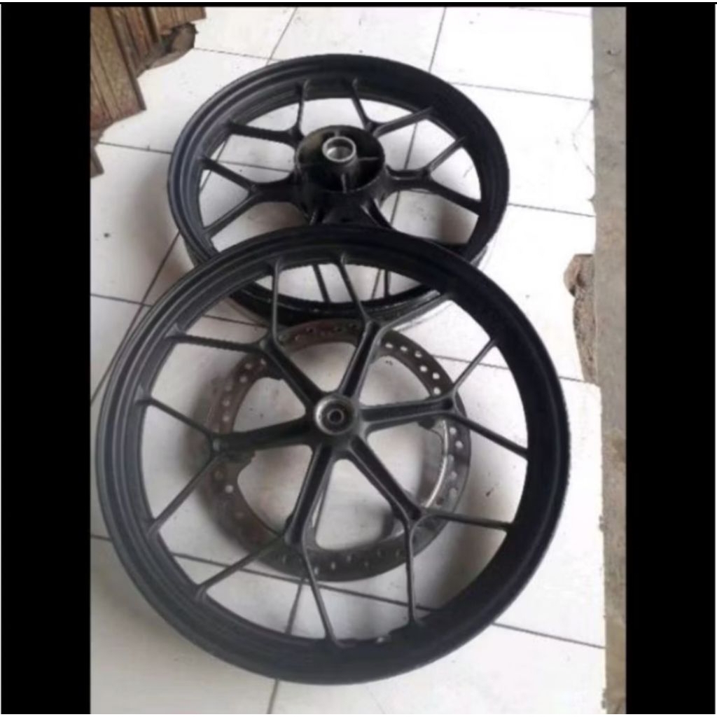 SET PELK DEPAN BELAKANG MOTOR HONDA SONIC 150 ORIGINAL COPOTAN BEKAS