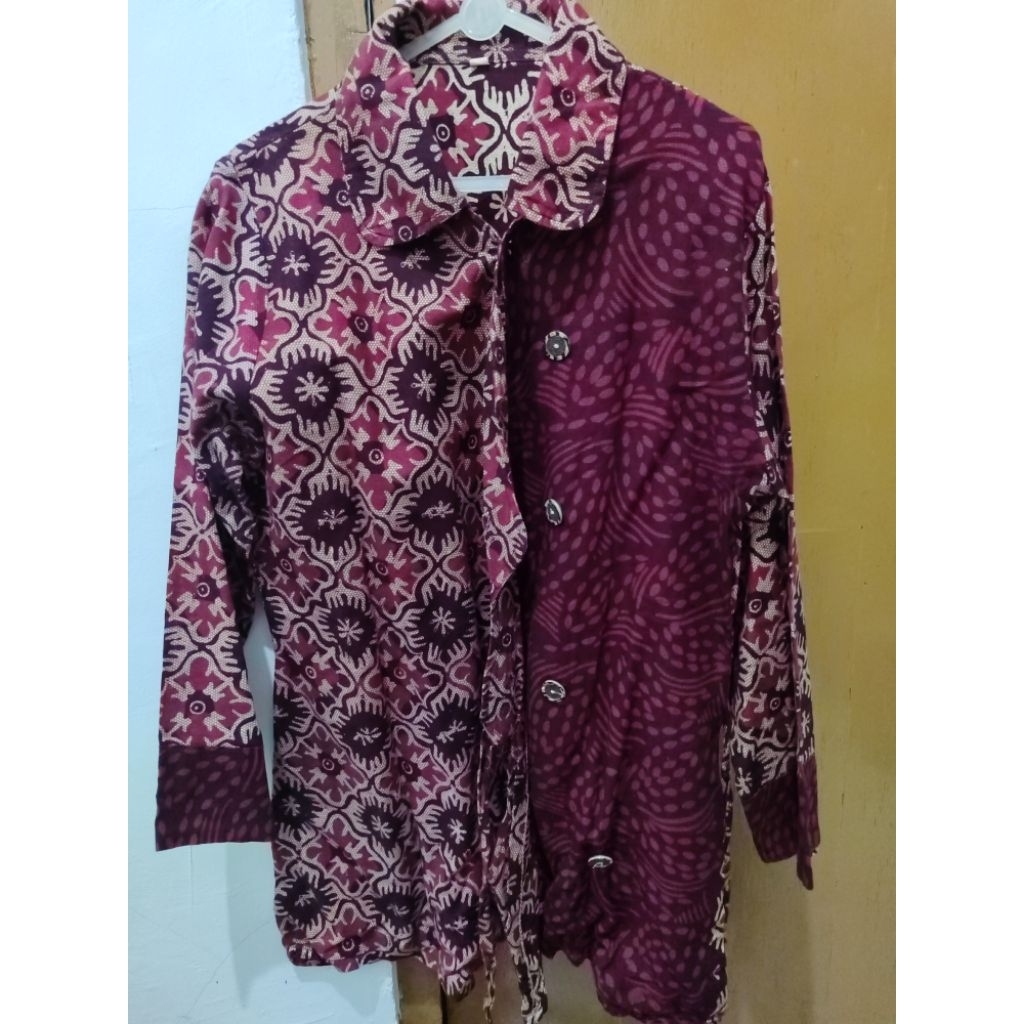 batik merah maroon wanita
