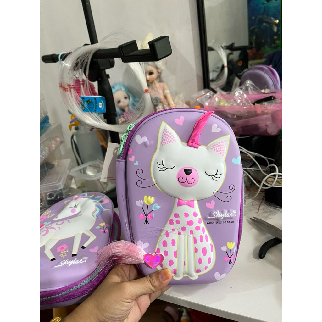 

tempat pensil besar unicorn, kucing