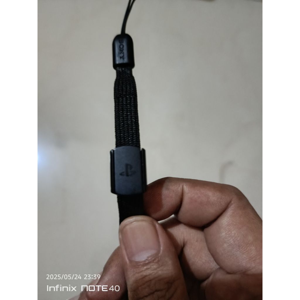 Tali strap lanyard gantungan PSP Go Not Street PSVita 1001 2001 3006 Nokia E90 E7 N90 N92 N93 E70 N9