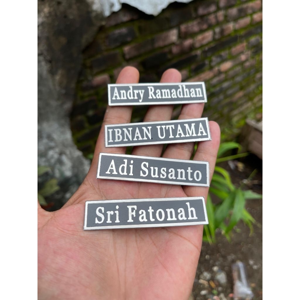 

Name tag Monel Silver