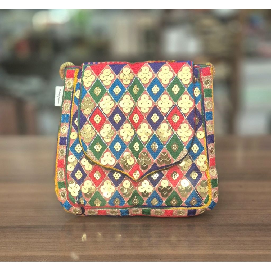 Tas slempang pakistan