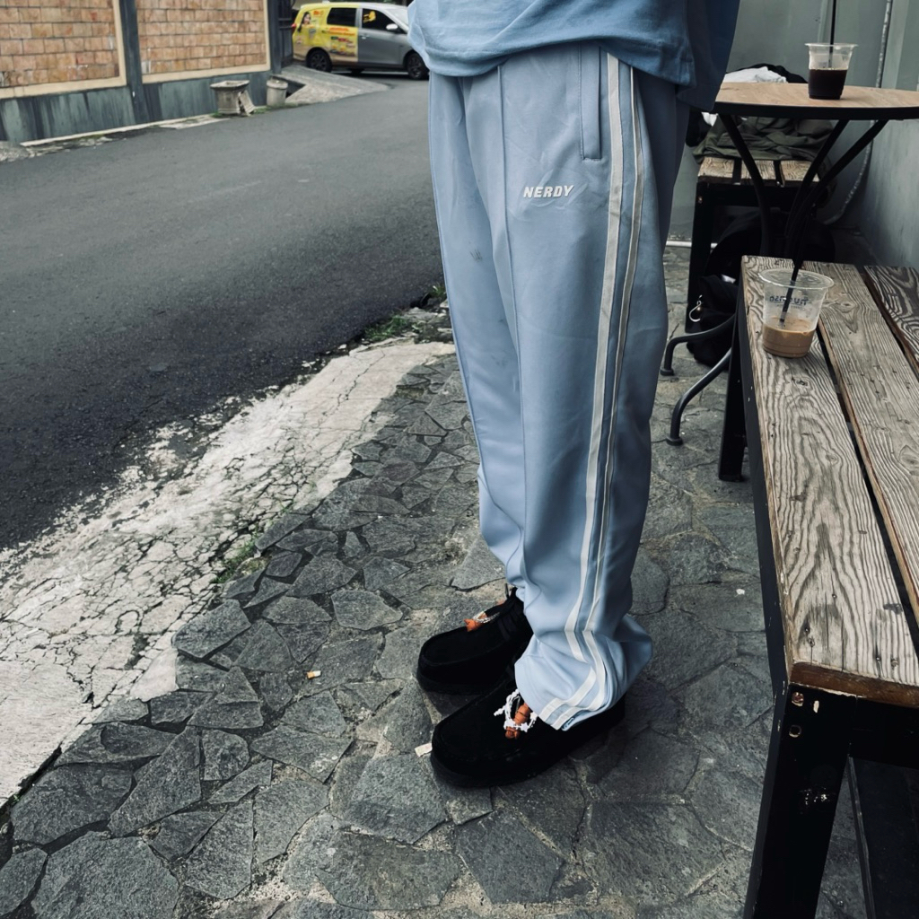 trackpants nerdy