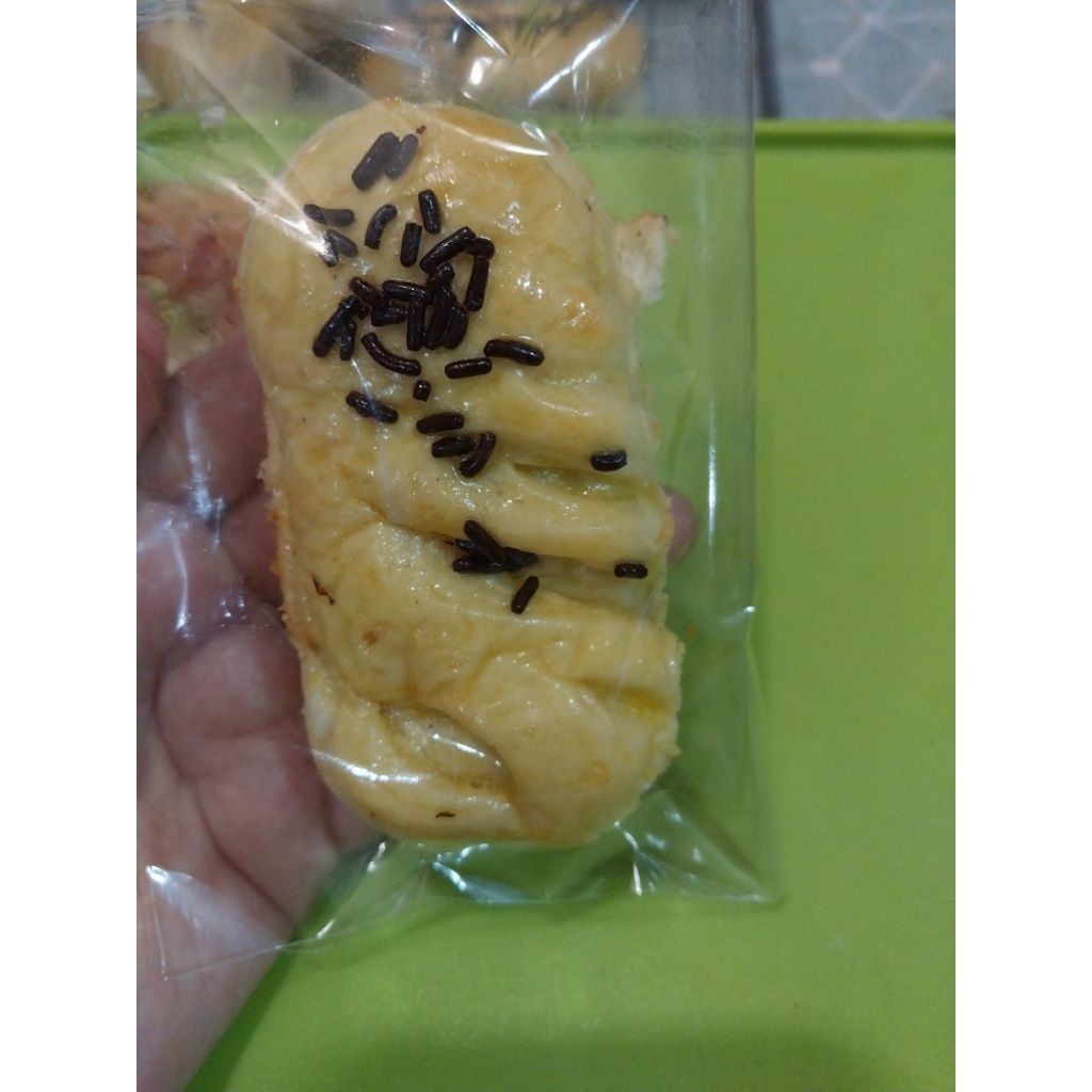 

roti isi coklat