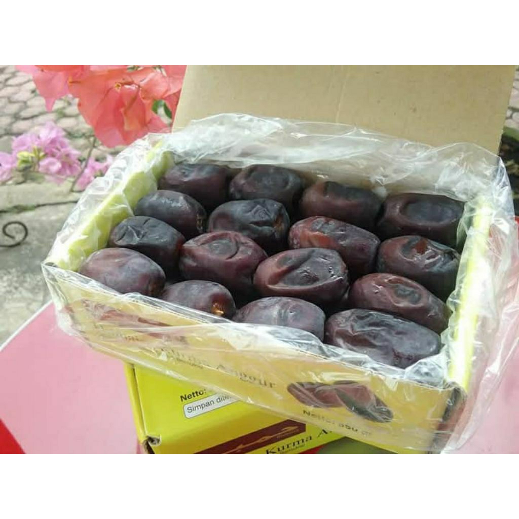 

kurma anggur humaira