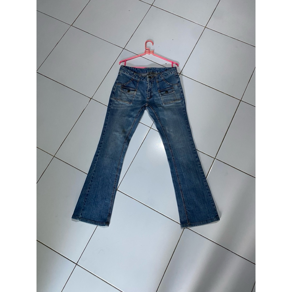 celana art avant garde