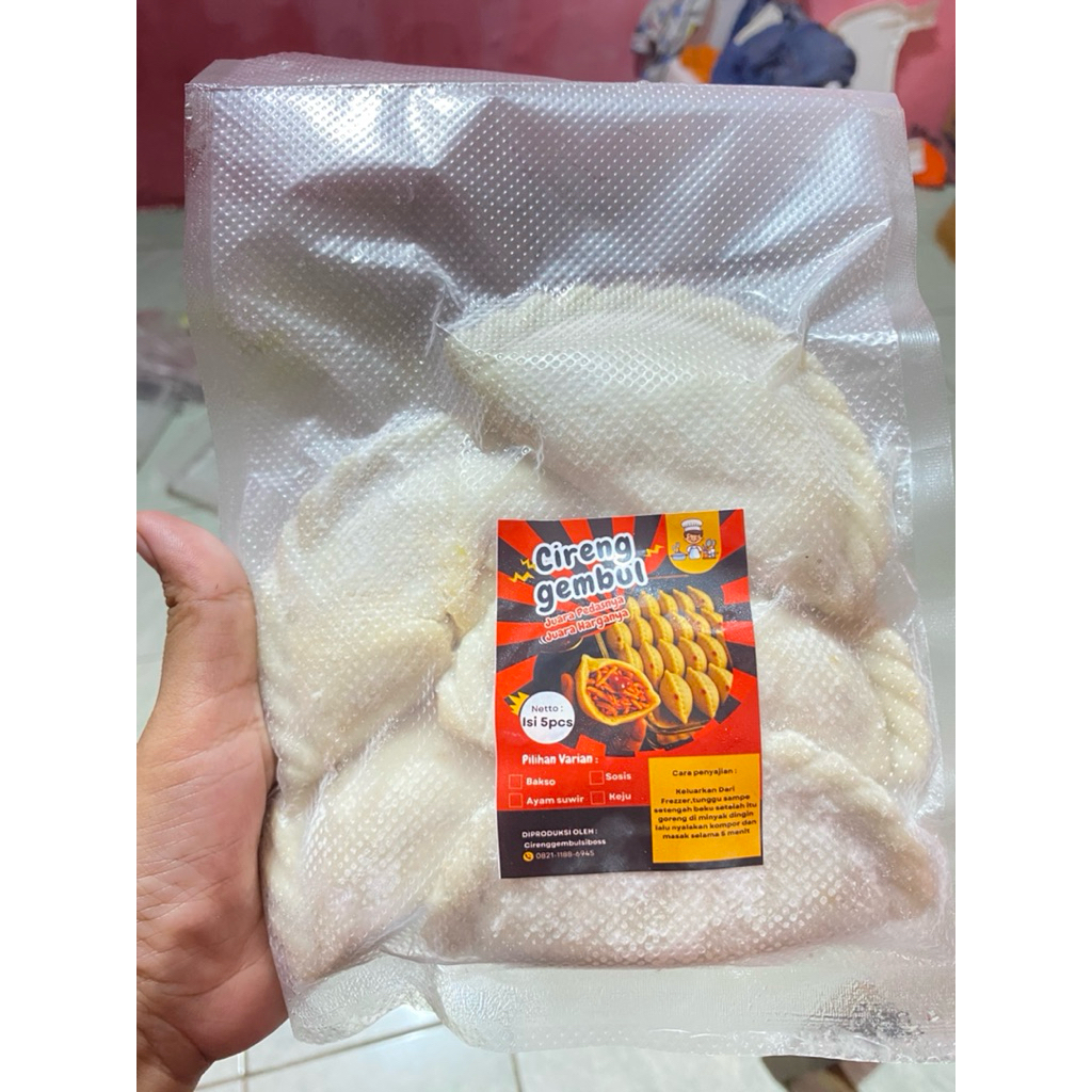

Cireng isi ayam suwir pedas Frozen