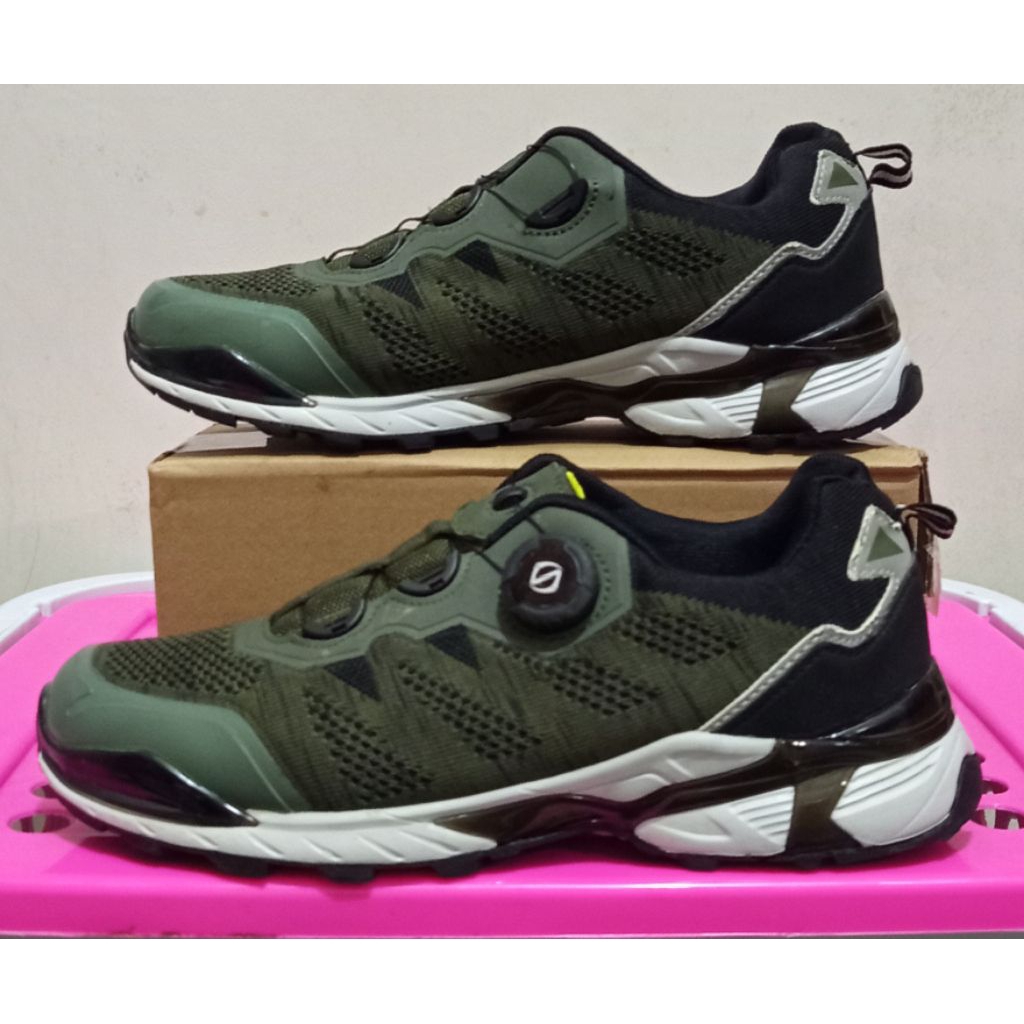 sepatu second outdoor ROSENTO size 41 boa