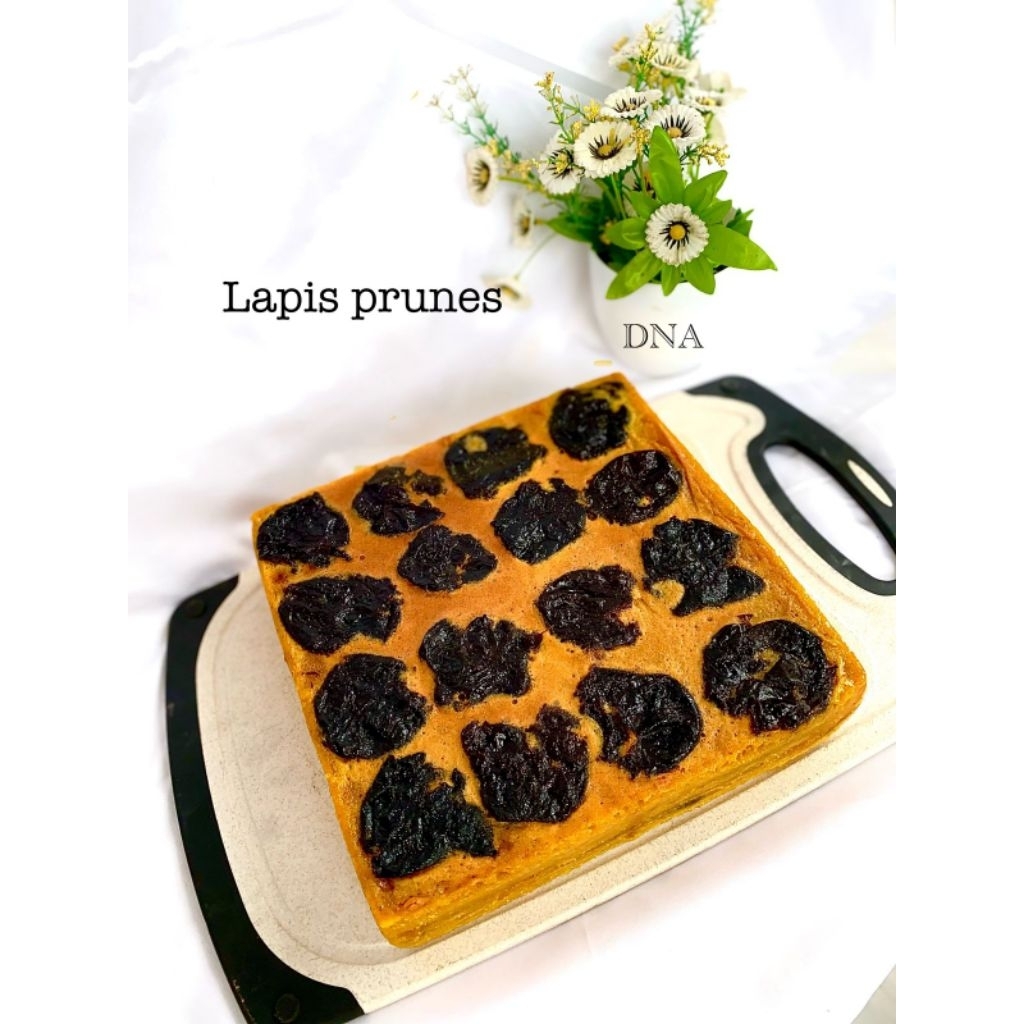 

Lapis Lagit Prunes