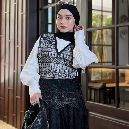 Delova Wardrobe - VEST BRUKAT Premium Modern Casual Prada Vintage Bordir Stylish | Outfit Atasan Wanita Outer Rompi Tali Renda Luaran Baju Pakaian Tulle Lace Tile Brokat untuk Lebaran Raya Kebaya Kondangan Kekinian Simple Look Fashion