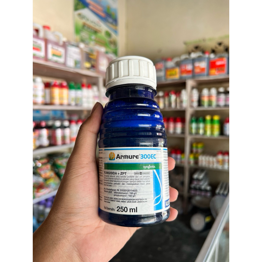 Armure 300 EC Fungisida + ZPT (250 ml) | Fungisida Sistemik yang bersifat protektif dan zat pengatur