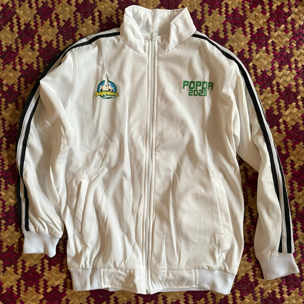 JAKET DAN CELANA TRAINING KONTINGEN BANJARBARU POPDA 2023