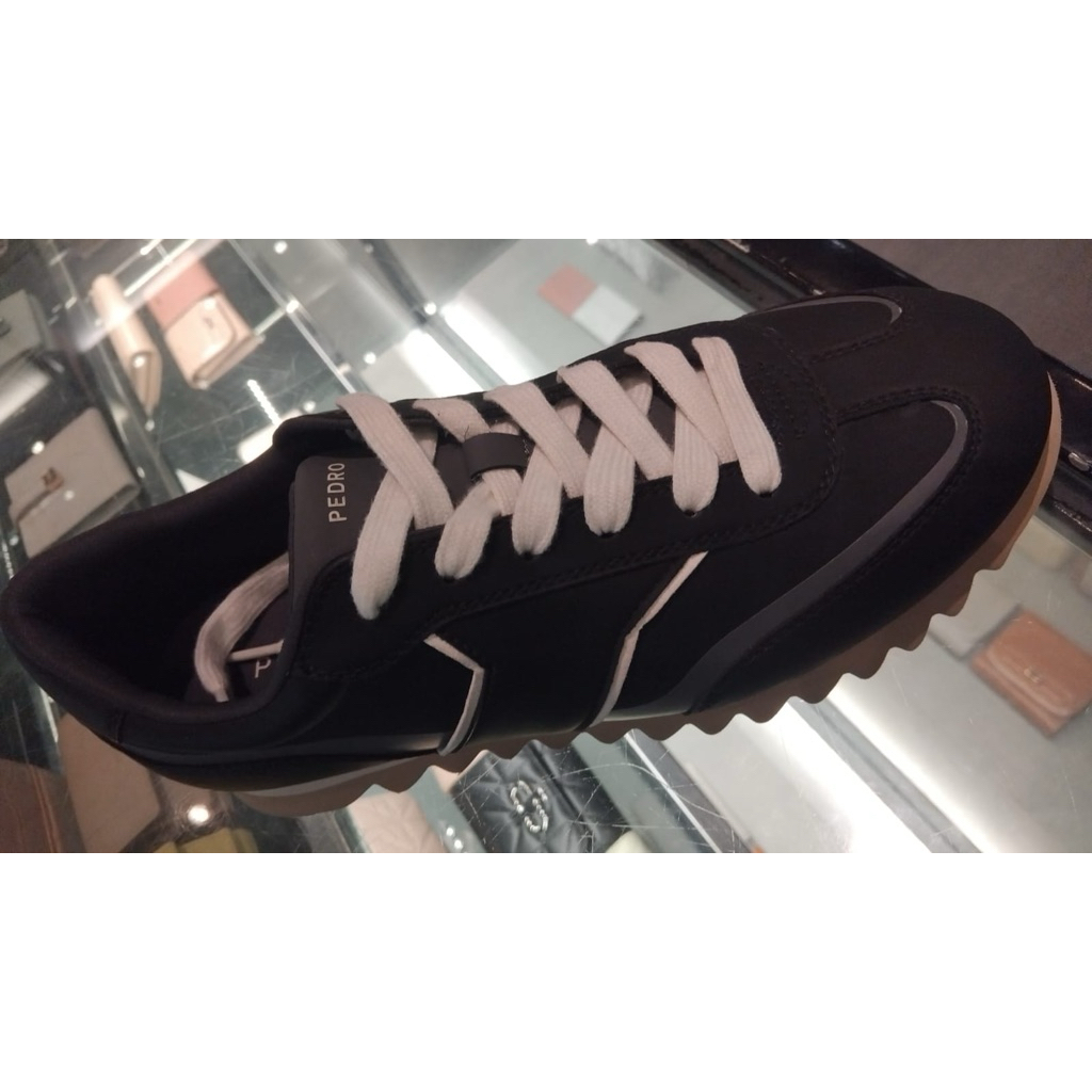 sneakers pedro man