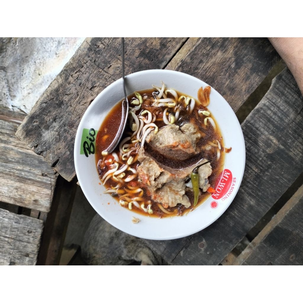 

BAKSO IKAN BUMBU MERAH ASELI BINUANGEUN MALINGPING