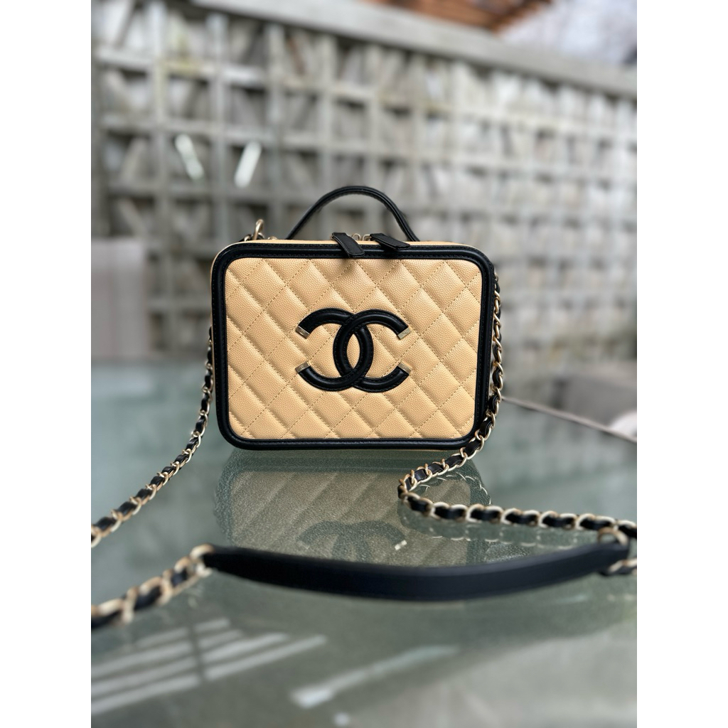 PRELOVED VANITY CH ANE L