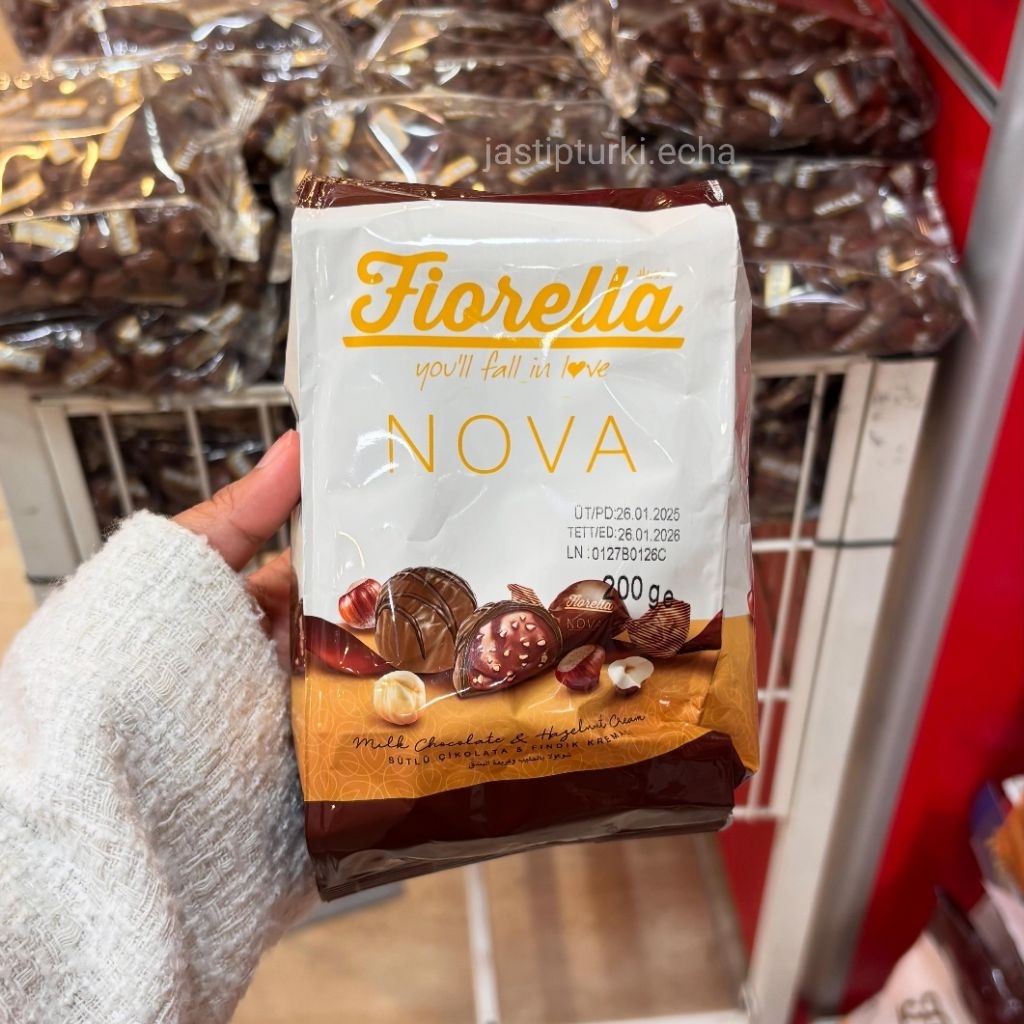 

FIORELLA NOVA Coklat isian Krim Coklat Susu dan Krim Hazelnut Original Turki