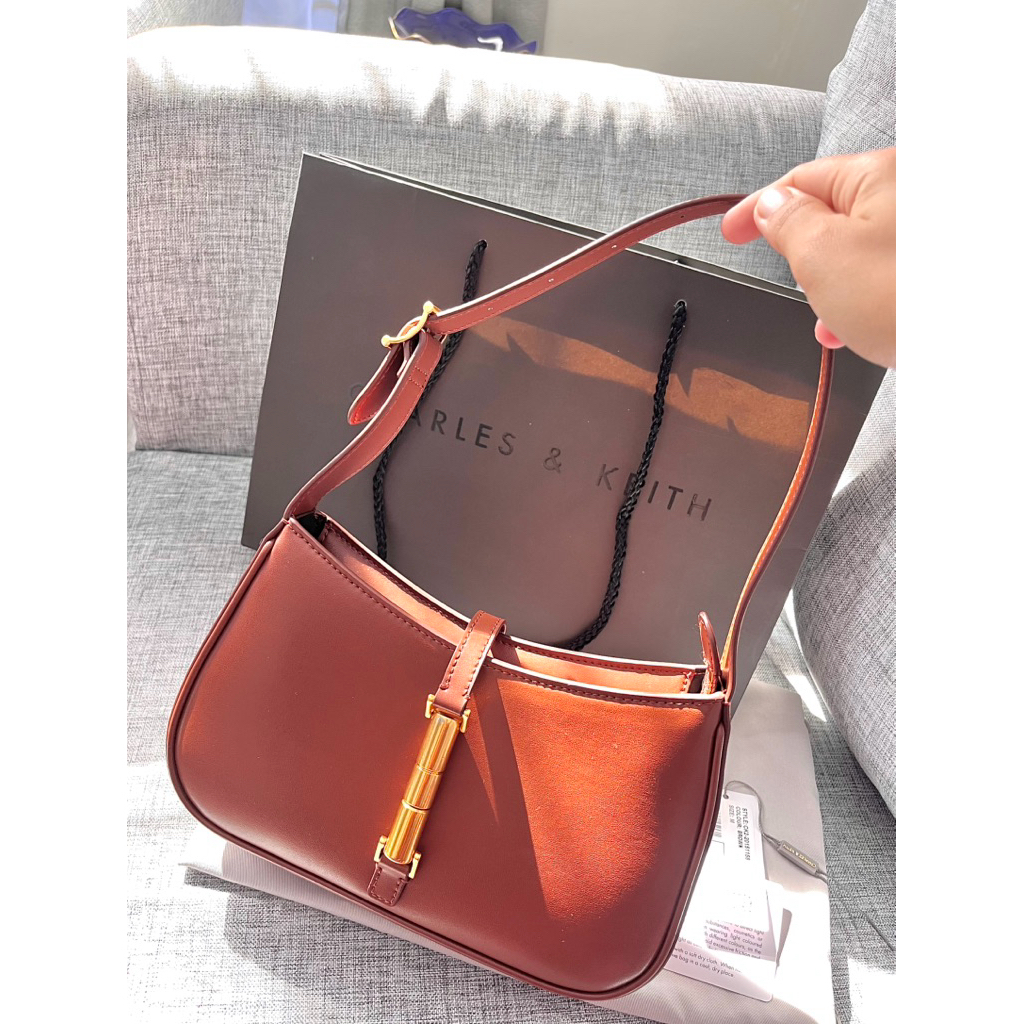 Preloved Shoulder bag Charles & keith / Cesia Metallic Charles & Keith/ tas samping wanita / tas bah