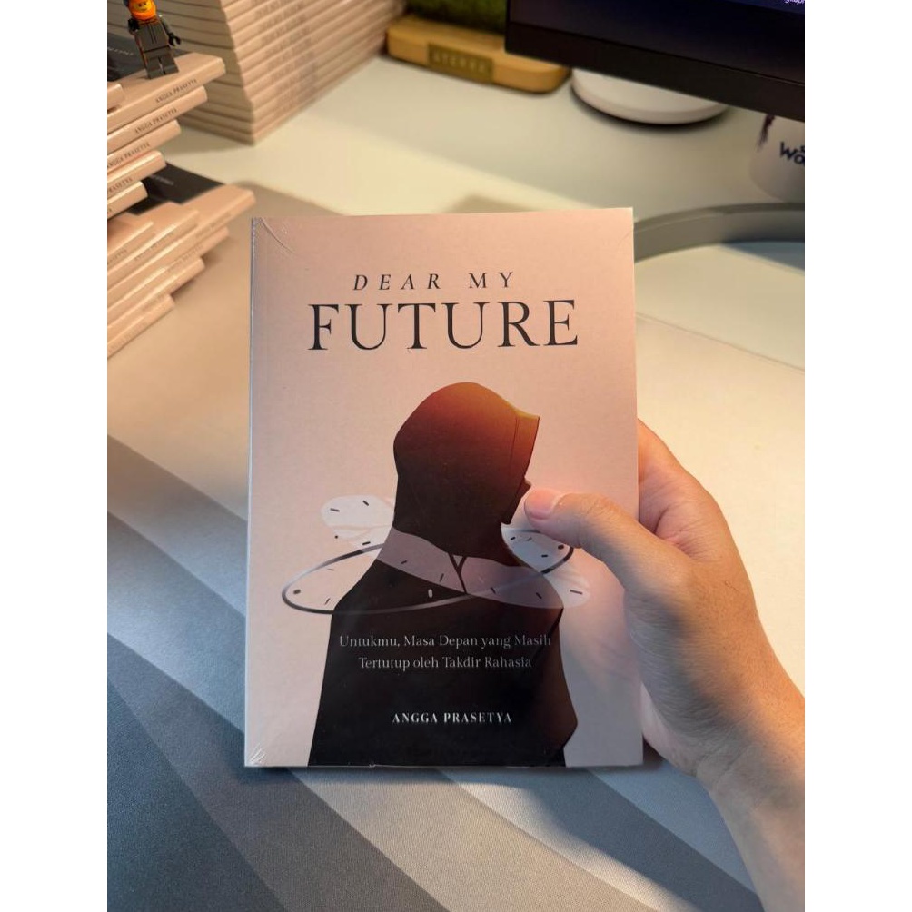 KODE L86J Buku Dear My Future  Untukmu Masa Depan yang Masih Tertutup oleh Takdir Rahasia