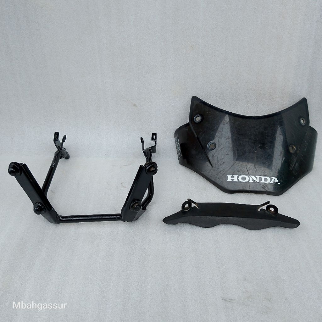braket dudukan visor Honda Megapro Primus original bekas seken