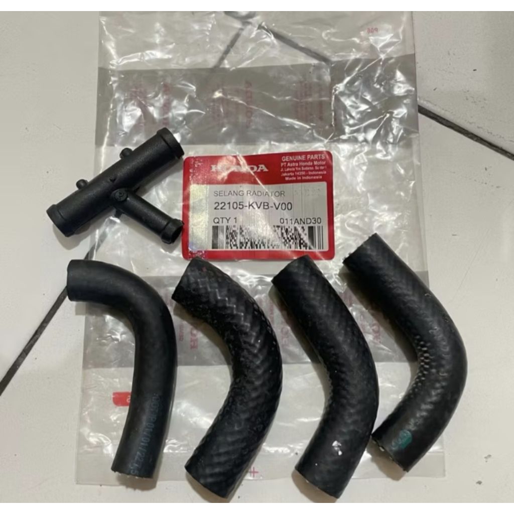 PIPA SELANG RADIATOR HONDA VARIO 110 OLD / VARIO LAMA / VARIO CW / TECHNO / CBS / VARIO KARBU 2008-2