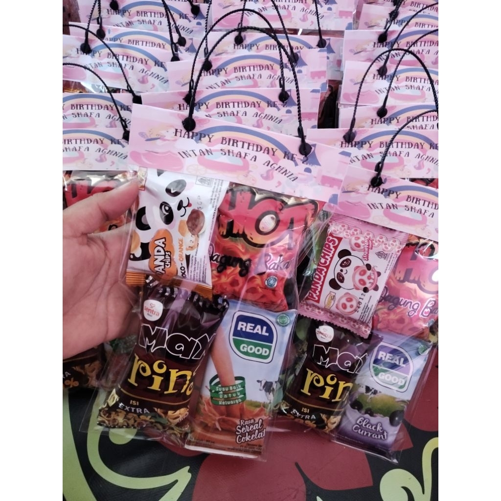 

hampers snack ulang tahun