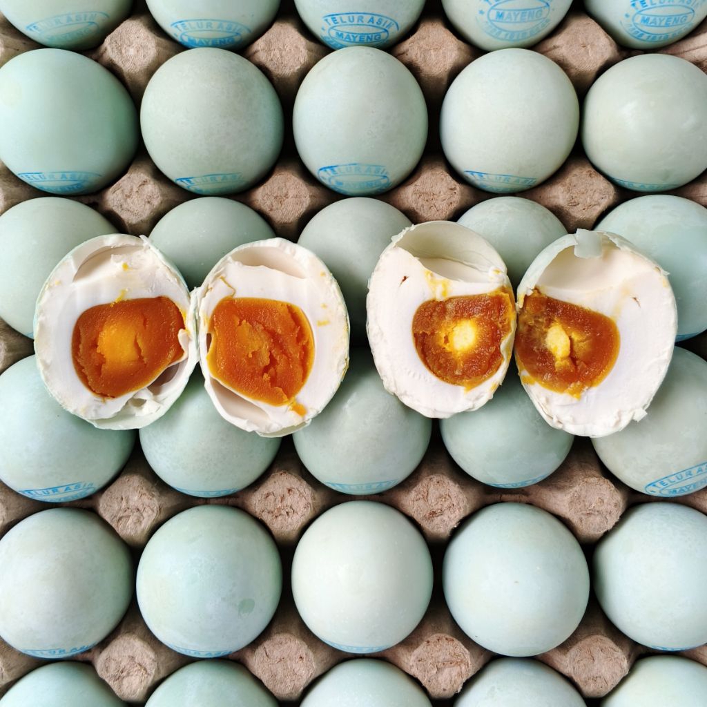 

Telur Bebek Asin khas Brebes Masir dan Enak