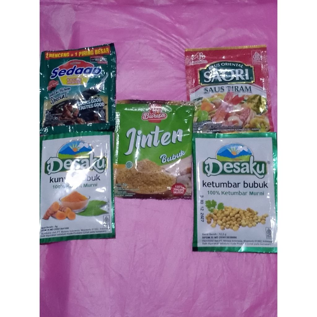 

Kecap Sedaap+Kunyit Bubuk+Saori Saus Tiram+Ketumbar Bubuk+Jinten bubuk 5 gram Paket 4E (TRB106)