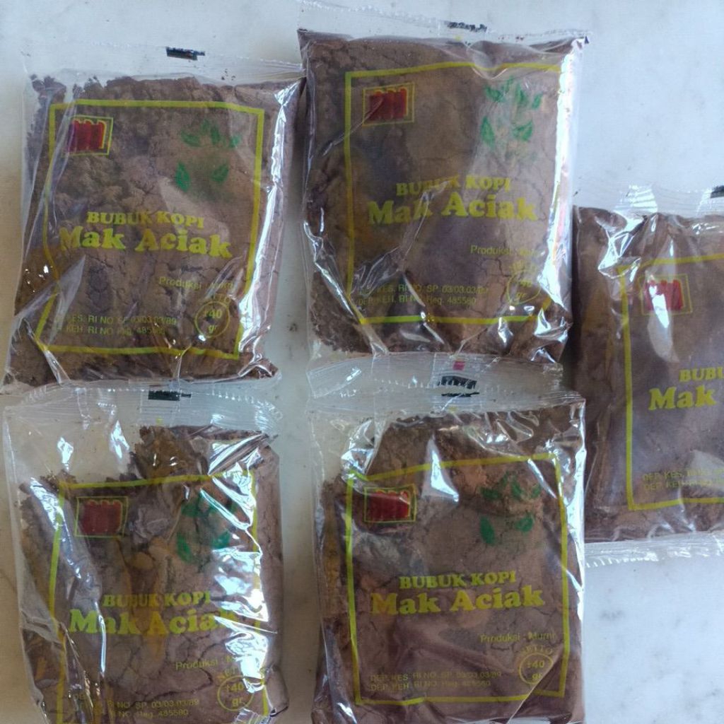 

5 sachet kemasan isi kurleb 40 gram Kopi Hitam Mak Aciak