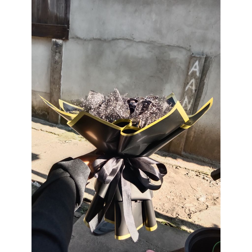 

buket pita satin 6tangkai ukuran lumayan besar