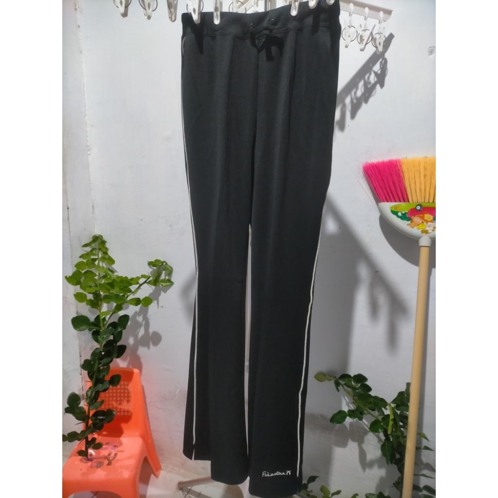 Celana cewek olahraga Brand luar second