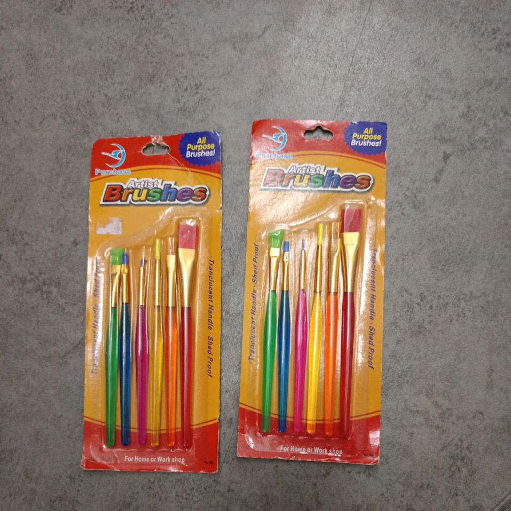 

Kuas artist brushes