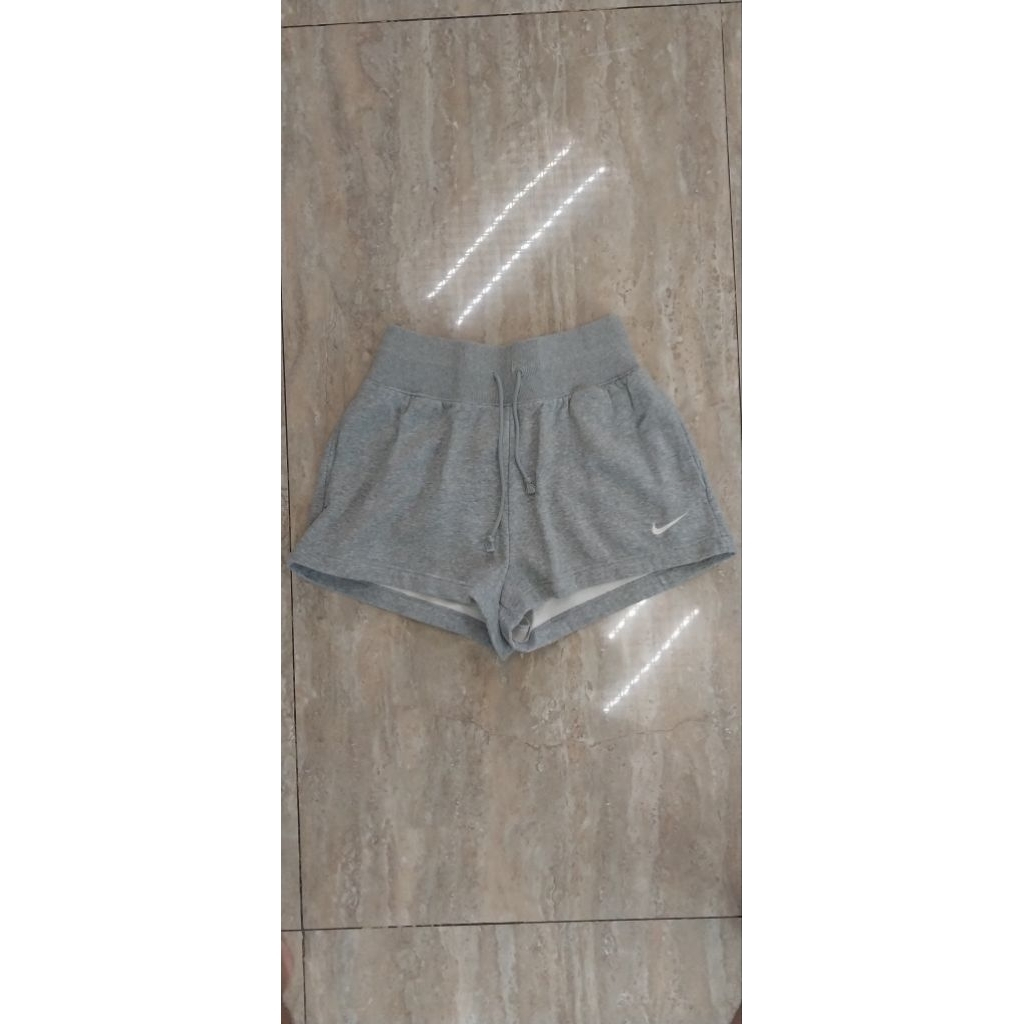 Preloved Celana Olahraga