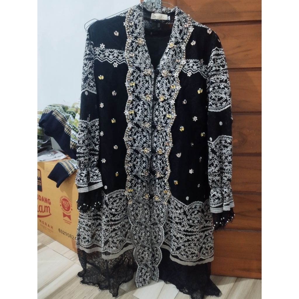 preloved kebaya Sarah The Label