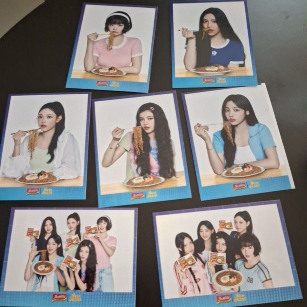 

New jeans mini postcard set isi 7 kartu x indomie kpop