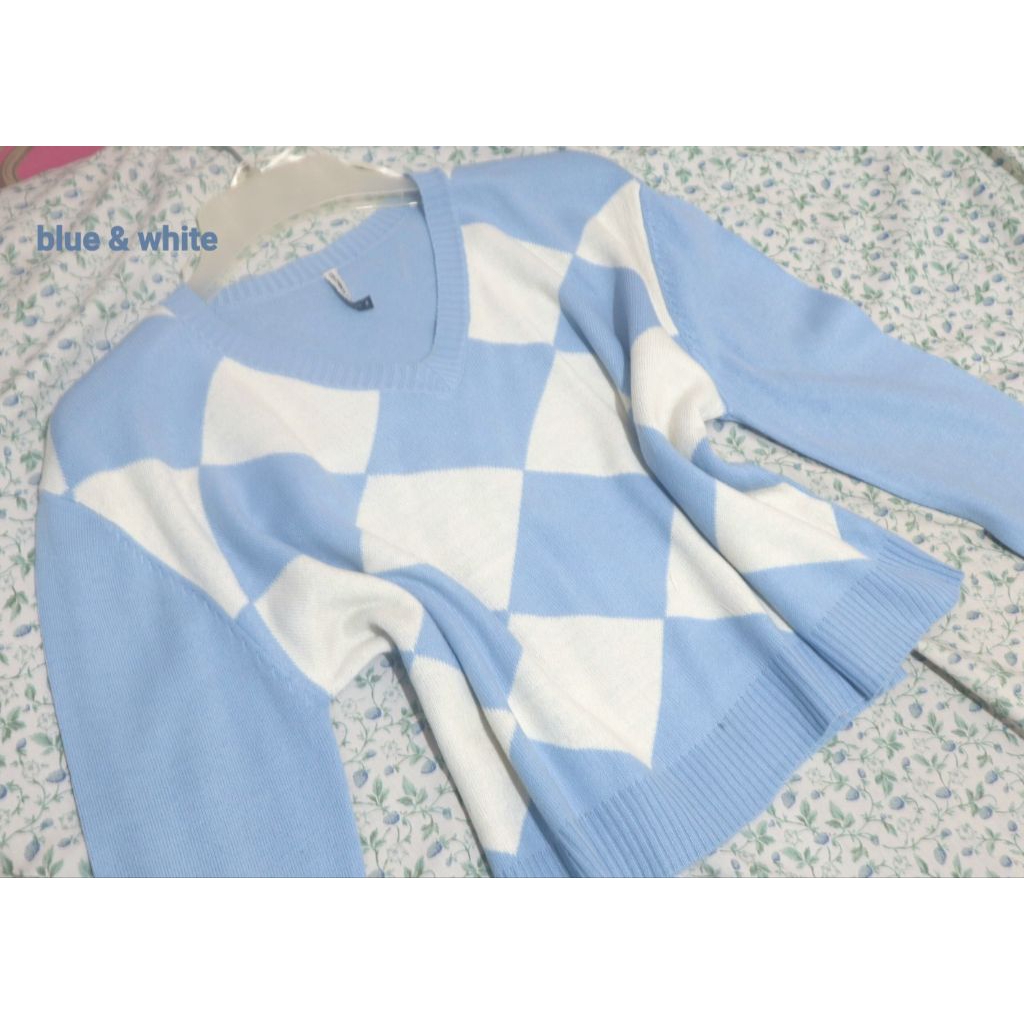 Preloved Bekas Baju Outer Lengan Panjang Colorbox Wanita Warna Biru Putih