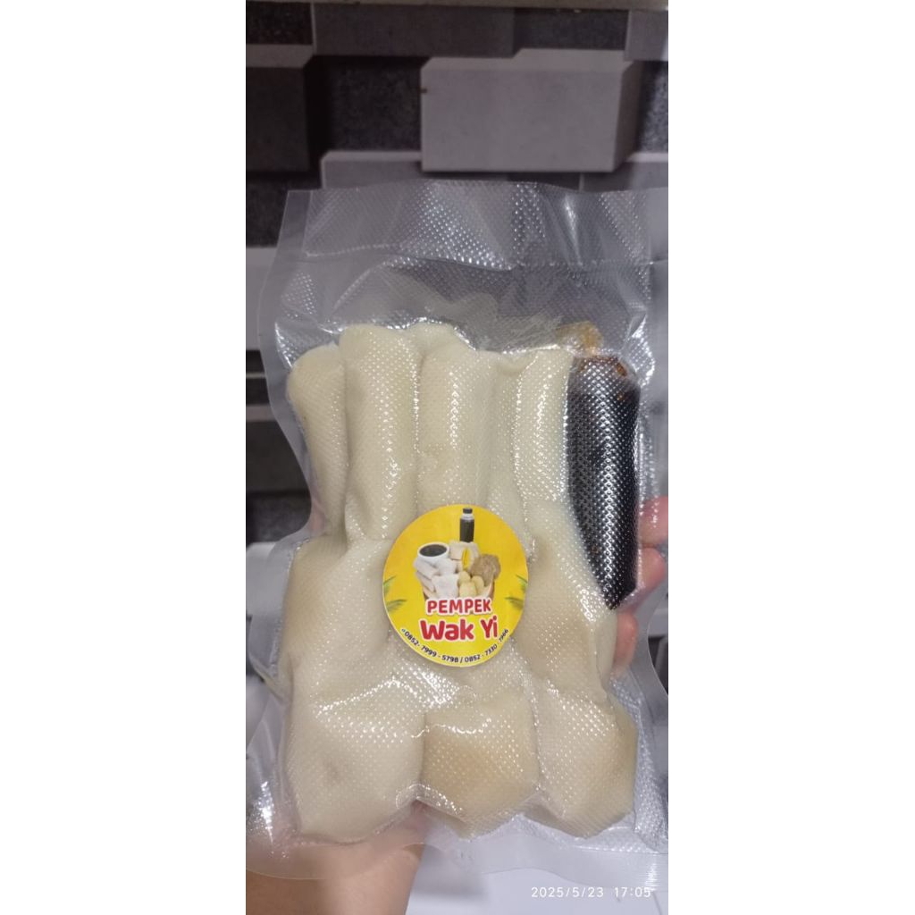 

Pempek dos tanpa ikan isi 12 pcs + cuko