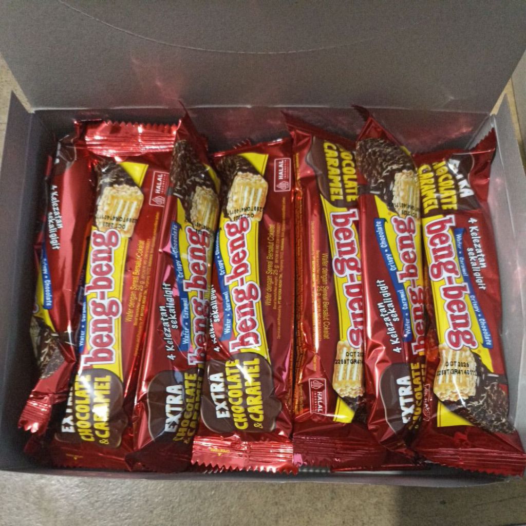 

Snack Beng-beng wafer carame crispy chocolate 1 box isi 17 pcs