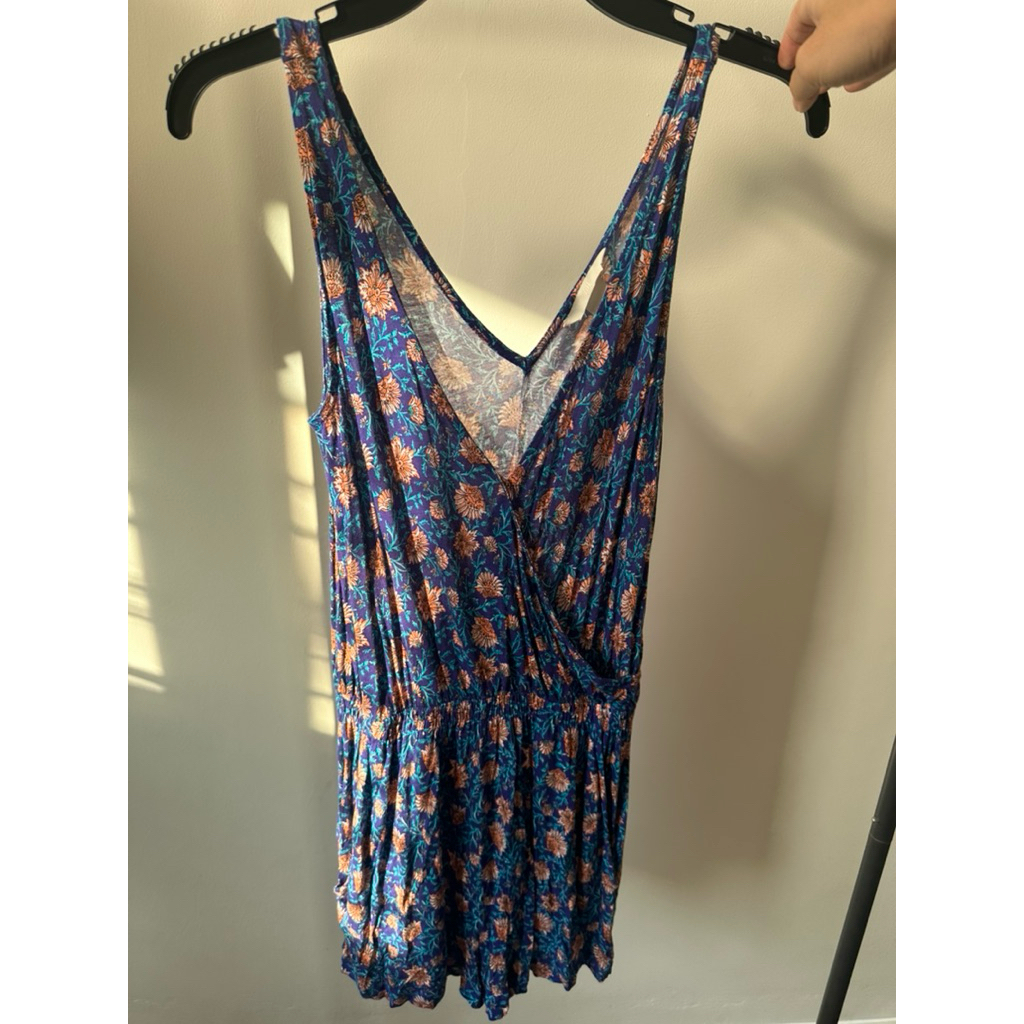 jumpsuit pendek h*m bahan nyaman size s prel*v3d