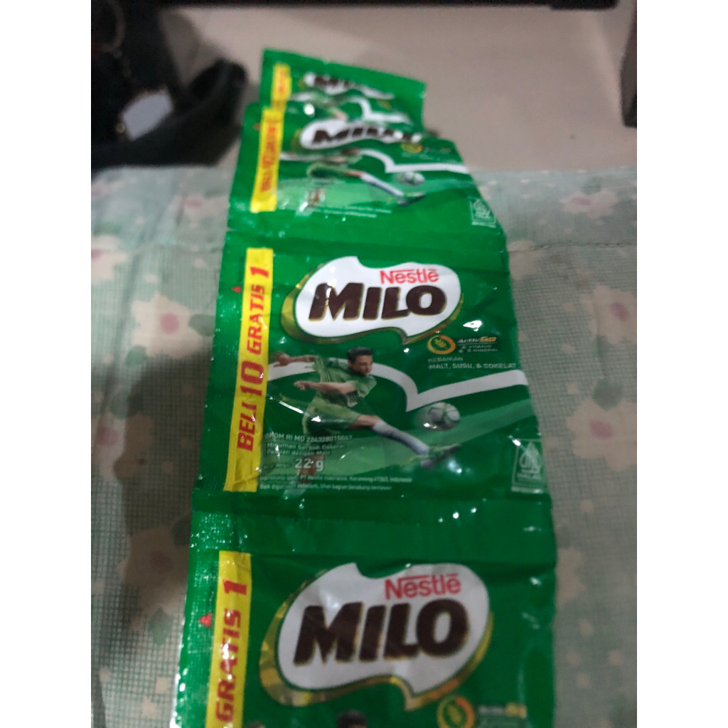 

milo susu coklat sachet 22g [PEMBELIAN 14PCS GRATIS 1PCS]