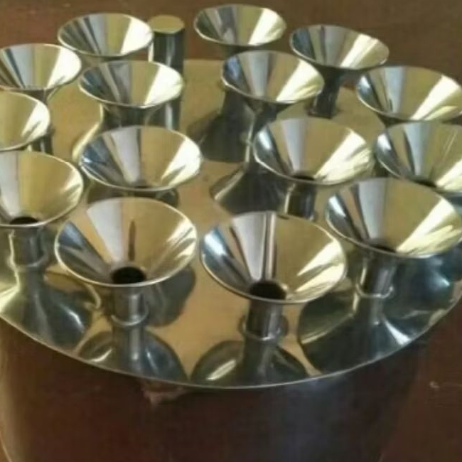 DANDANG/KUKUSAN KUE PUTU PIRING/PISANG MALAYSIA UKURAN DIAMETER 40X25 CM ISI CETAKAN 15 PCS