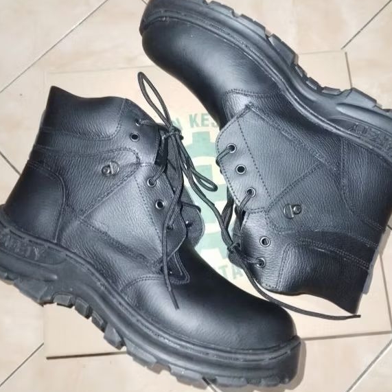 sepatu safety HUNTER kulit