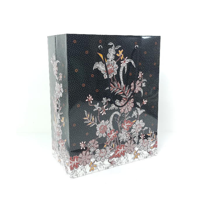 

Paperbag Premium Glossy Batik Boket Sekar Cemeng Uk 26,5 x 13,5 x 33 cm